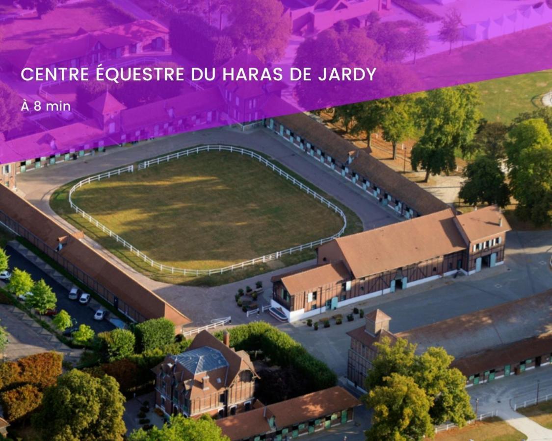 Le Cocon Des Couples Tout Proche Versailles - En Face De L'Hopital Mignot Ле-Шене Экстерьер фото
